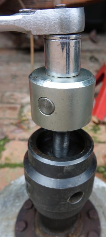 To rent out: Tool for removing the wheel hub