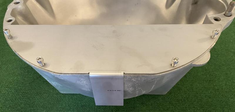 Abdeckung für die Getriebeglocke - unten