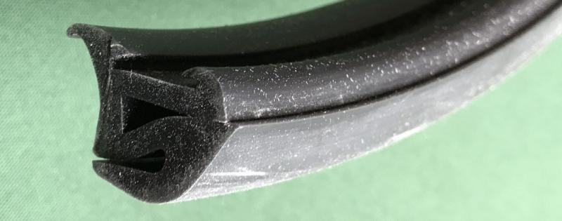 Heckscheibengummi Facellia Coupé