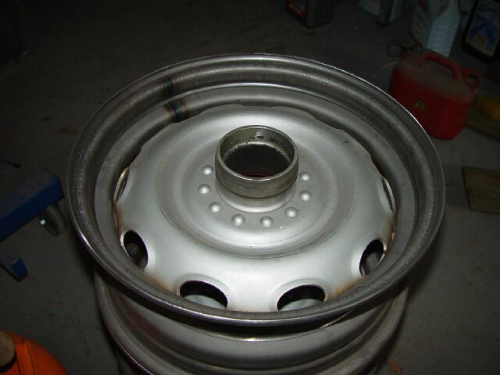 Steel wheel type "Rudge" for V8 - size in 5 x 15"