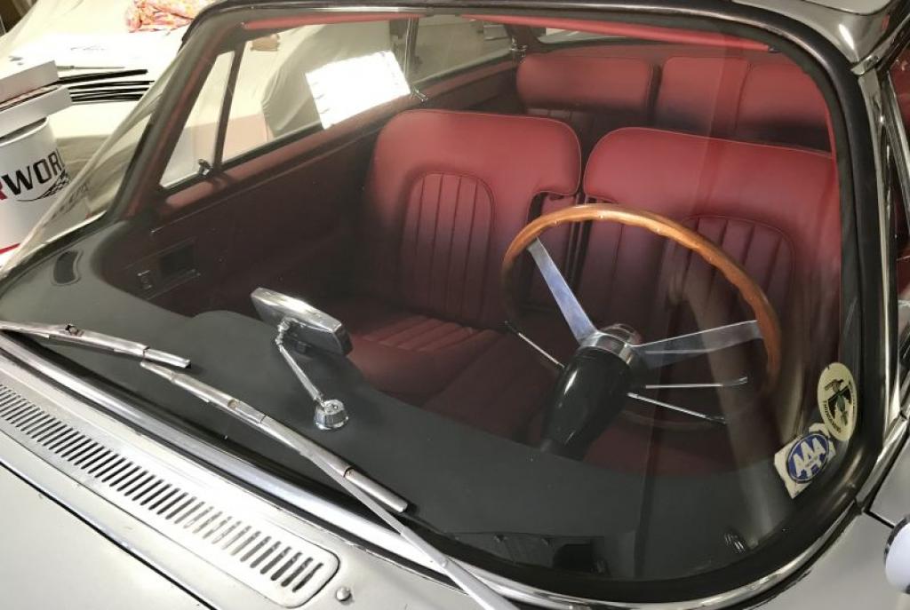 Tinting and/or sun band for windscreen Facel II