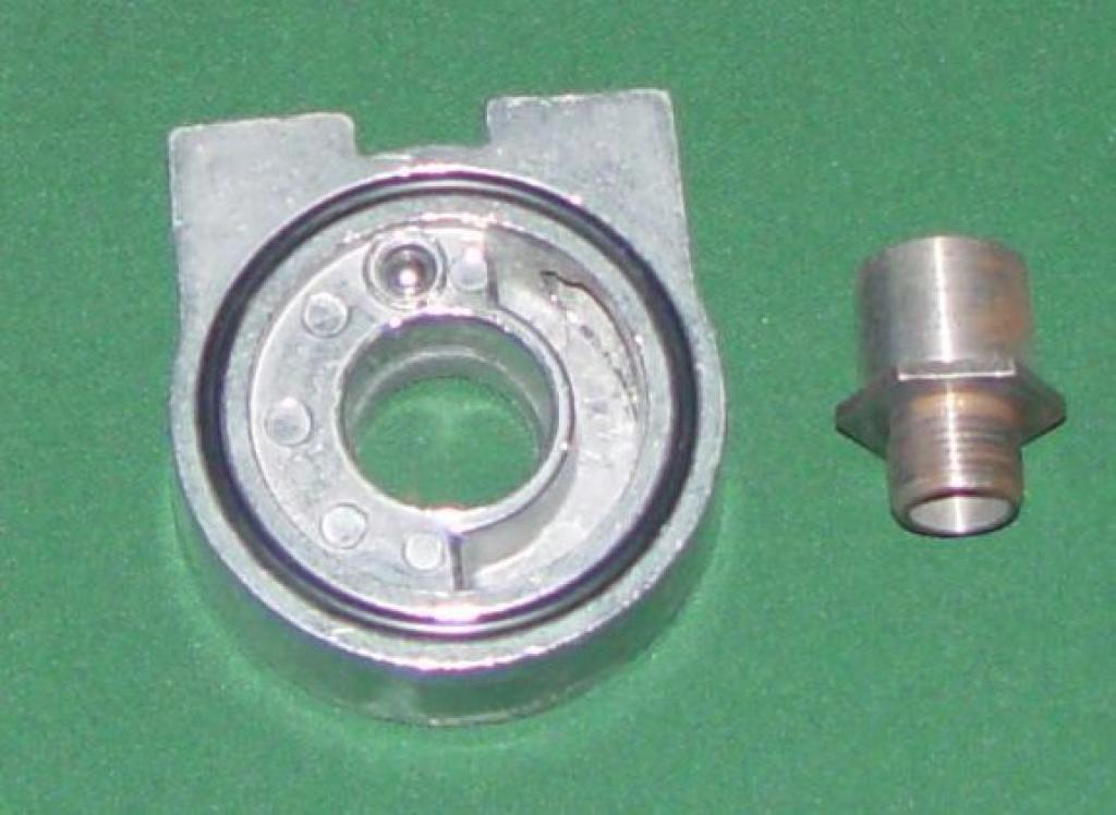 Adapter zum Anschluss eines Ölkühlers
